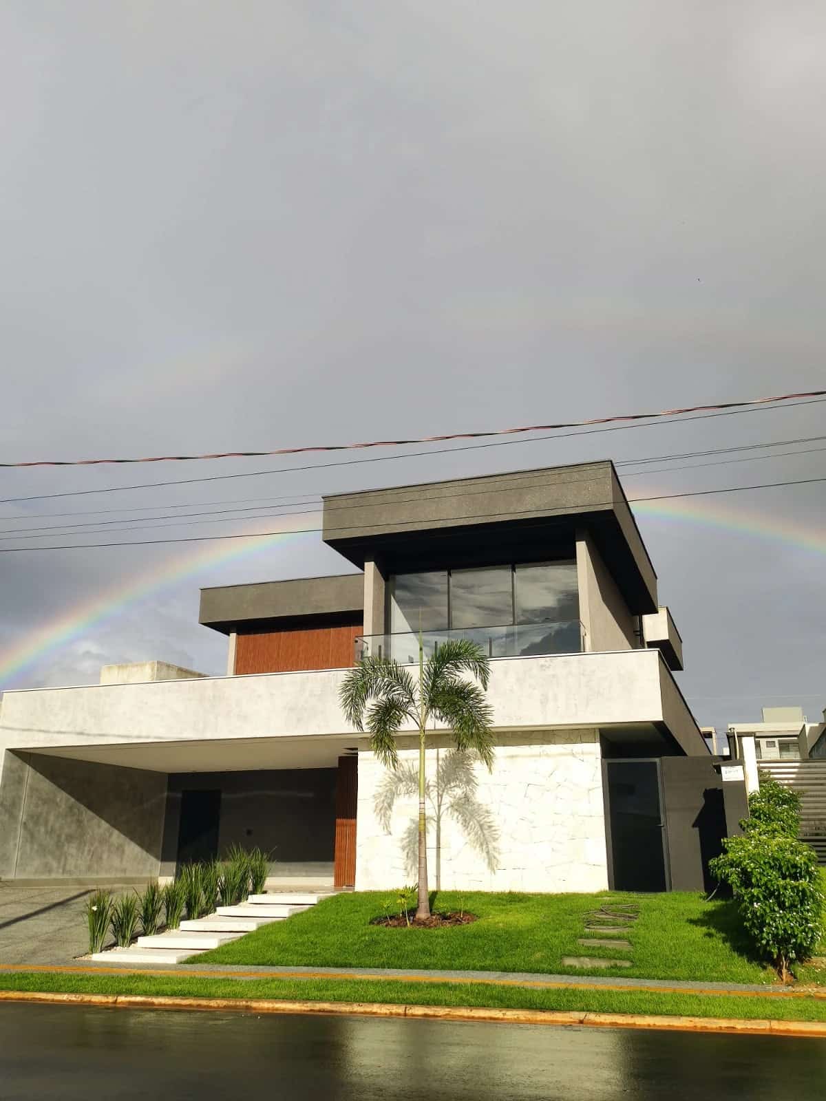 Sobrado Alto Padrão à Venda – Jardins Capri | Senador Canedo