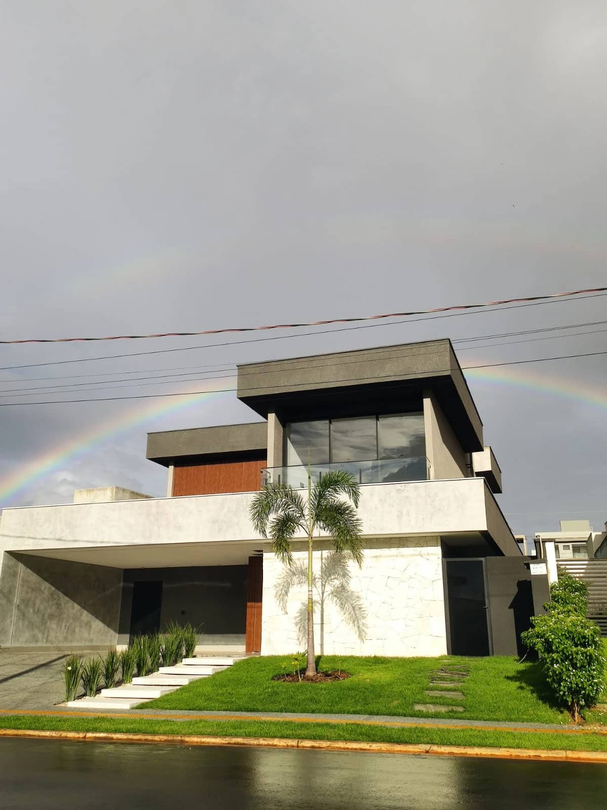 Sobrado Alto Padrão à Venda – Jardins Capri | Senador Canedo